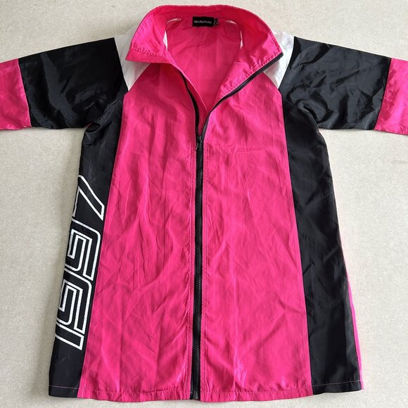 PrettyLittleThing Nylon 1997 Oversized Sports Jacket ASO Emily in Paris - Picture 4 of 9